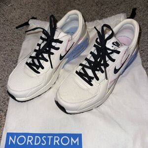 Nike White/Pink/Light Blue Sneakers